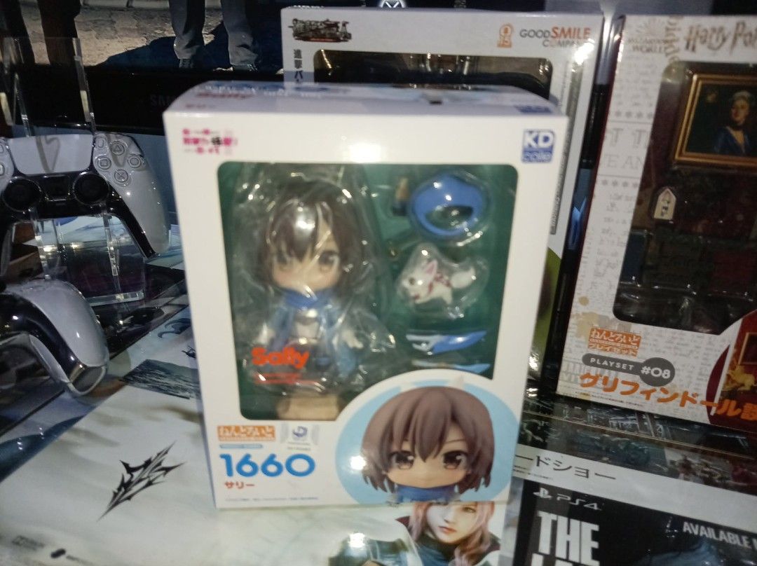 Nendoroid 1660: Sally (Category: Figurines & Statues) located in Valenzuela. Submitted by skjs_adiccion (Listing ID 1469910686, Image 1). Description: FOR SALE!!! MISB (BRAND NEW AND SEALED) Nendoroid 1660: Sally BOFURI: I Don't Want to Get Hurt, so I'll Max Out My Defense • 1 x Main Sally Chibi Figure (Base body outfitted in her default blue Swashbuckler armor gear). • 3 x Interchangeable Face Plates: • Standard Expression: A calm, confident neu