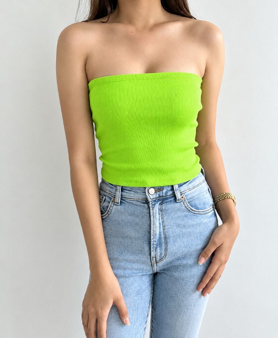 NEON GREEN TUBE TOP 💚✨ (Category: Others Tops) located in Quezon City. Submitted by trishiezz (Listing ID 1469819610, Image 1). Description: NEON GREEN TUBE TOP 💚✨ ✨ Stylish and trendy tube top ✨ Style: Ribbed Strapless Tube Top ✨ Color: Neon Green ✨ Quality: Excellent Quality 💯 ✨ Condition: Never Used – Brand New ✨ ✨ Reason for Selling: Decluttering 📌 Reminders: - Kindly review the photos and details before purchasing. - Strictly NO RETURN, 