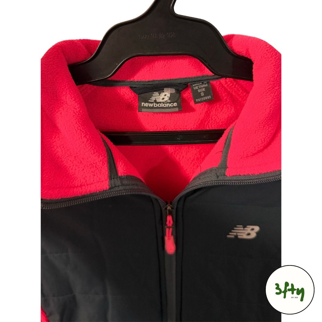 New Balance Fleece Quilted Zip Jacket (Category: Coats, Jackets and Outerwear) located in Baguio. Submitted by 3ftyfinds (Listing ID 1469844362, Image 3). Description: Mode of payment: GCash/Bank Transfer Mode of delivery: J&T Express (shouldered by buyer) Meet ups/drop off within Baguio City proper only. Feel free to dm for inquiries, thank you!!.