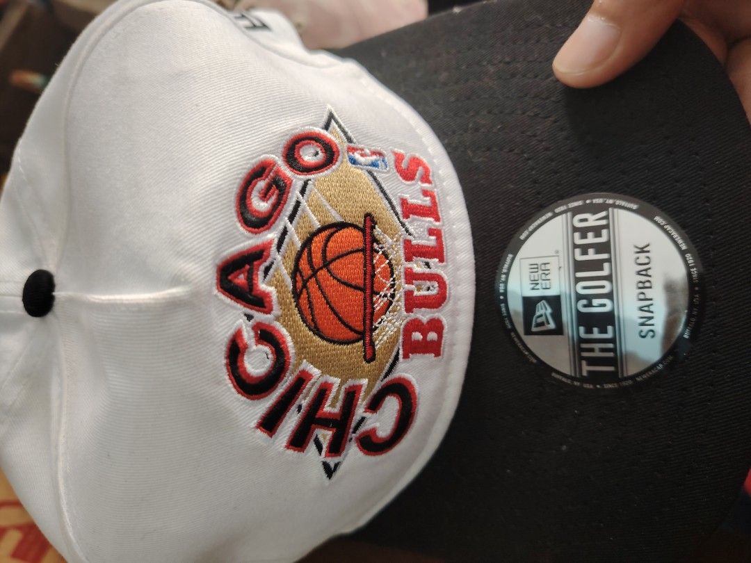New Era Chicago Bulls (Category: Caps & Hats) located in Calapan. Submitted by thriftopia_12 (Listing ID 1469851062, Image 1). Description: .