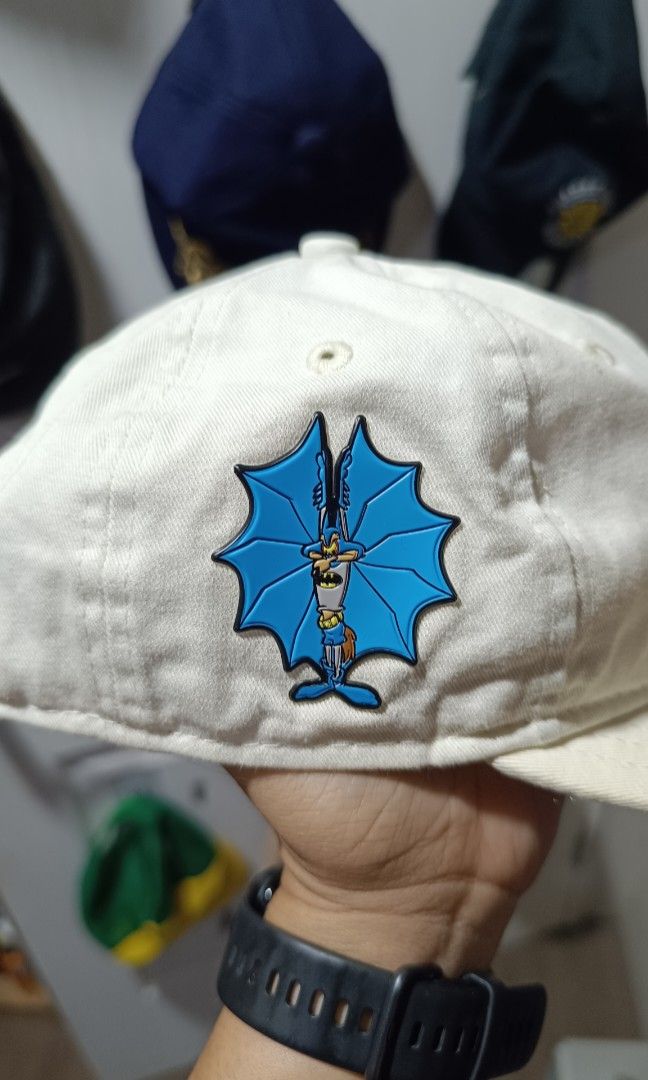 New Era x BAT MAN (Category: Caps & Hats) located in Midsayap. Submitted by macoy.picker (Listing ID 1469799506, Image 3). Description: NEW ERA BATMAN YOUTH SIZE LOCATION: North Cotabato.