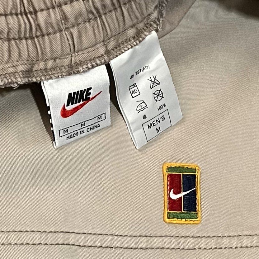NIKE (Category: Shorts) located in Klang. Submitted by ruzz.thrift__ (Listing ID 1469802486, Image 3). Description: Vtg Nike Court Short pants ® . . FREE SIZE : 30 - 35 LENGTH : 18 OPENING : 13.5 . . CONDITION 9 / 10 ✅ COTTON . . RM 45 / DFOD . . + POSTAGE : RM 10 / SM RM 15 / SS.