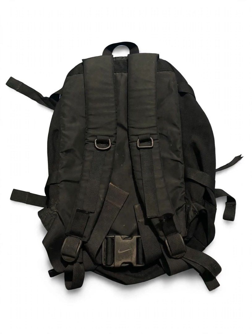 Nike ACG Karst 25 Backpack Black Yellow (Category: Backpacks) located in Quezon City. Submitted by un0oo (Listing ID 1469923862, Image 2). Description: Nike ACG Karst 25 backpack in black and yellow colourway. Multiple buckle straps on the front and sides, central daisy chain webbing, and top haul loop. Padded shoulder straps with D-rings and a sternum strap equipped with a Nike buckle. Durable outdoor design with ample adjustment options..