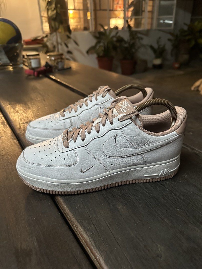 Nike Air Force 1 ‘White/Pink’ Size 9W (Category: Sneakers) located in Las Pinas. Submitted by santimill (Listing ID 1469884635, Image 2). Description: Nike Air Force 1 Mini Jewel ‘White/Pink’ Size 9 Womens P3500 9/10 condition Original PM for more details 👍🏻 Las Piñas Area Shipping shouldered by buyer .