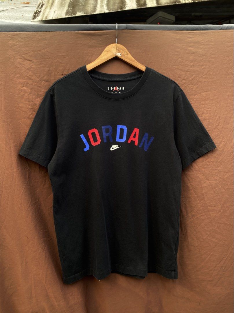 Nike Air Jordan Shirt (Category: Tshirts & Polo Shirts ) located in Antipolo. Submitted by treasurethings02 (Listing ID 1469789751, Image 1). Description: Nike Air Jordan shirt Excellent Condition 9.5 Cr Dark Blue Color no hairline cracks Dimensions 21W/27L Medium Photo Details 🫶🏻 .