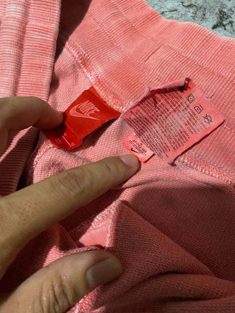 Nike Alumni (Pink) (Category: Shorts) located in Pagadian. Submitted by romenallauderes (Listing ID 1469877111, Image 3). Description: Waist: 30 - 34 Length: 21 Excellent Condition 9/10 Color Rate No issues .