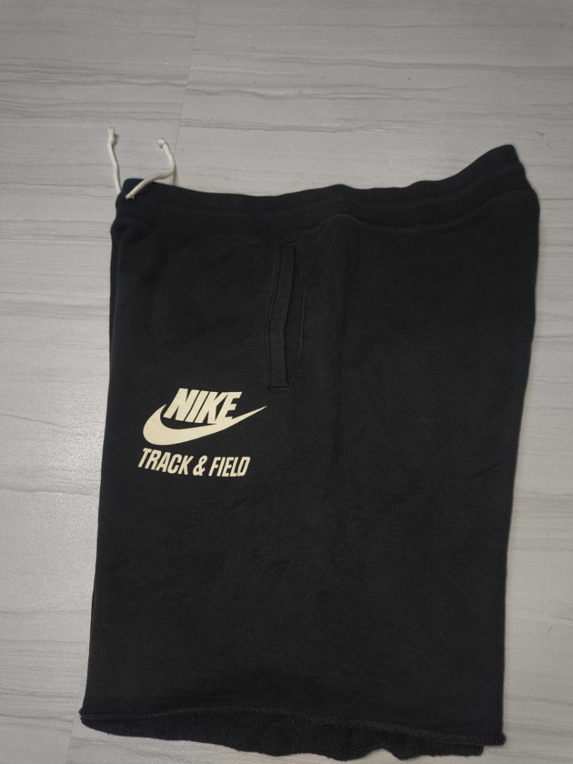 Nike alumni track and field (Category: Shorts) located in Lupon. Submitted by thriftnikent (Listing ID 1469762008, Image 3). Description: 9.8/10 COLOR RATE NO ISSUE 30-36 WAIST 19 LENGTH.
