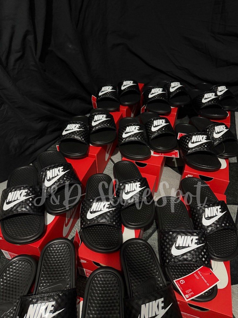 Nike Benassi Diamond Slide (Category: Slippers & Slides) located in Manila. Submitted by jdslidespot (Listing ID 1469827074, Image 2). Description: Size: 5 / 6 / 7 / 8 / 9 / 10 Women fit to size 6 / 7 / 8 / 9 Men Brand new and original Money back guaranteed if proven fake 📍Tondo, Manila.