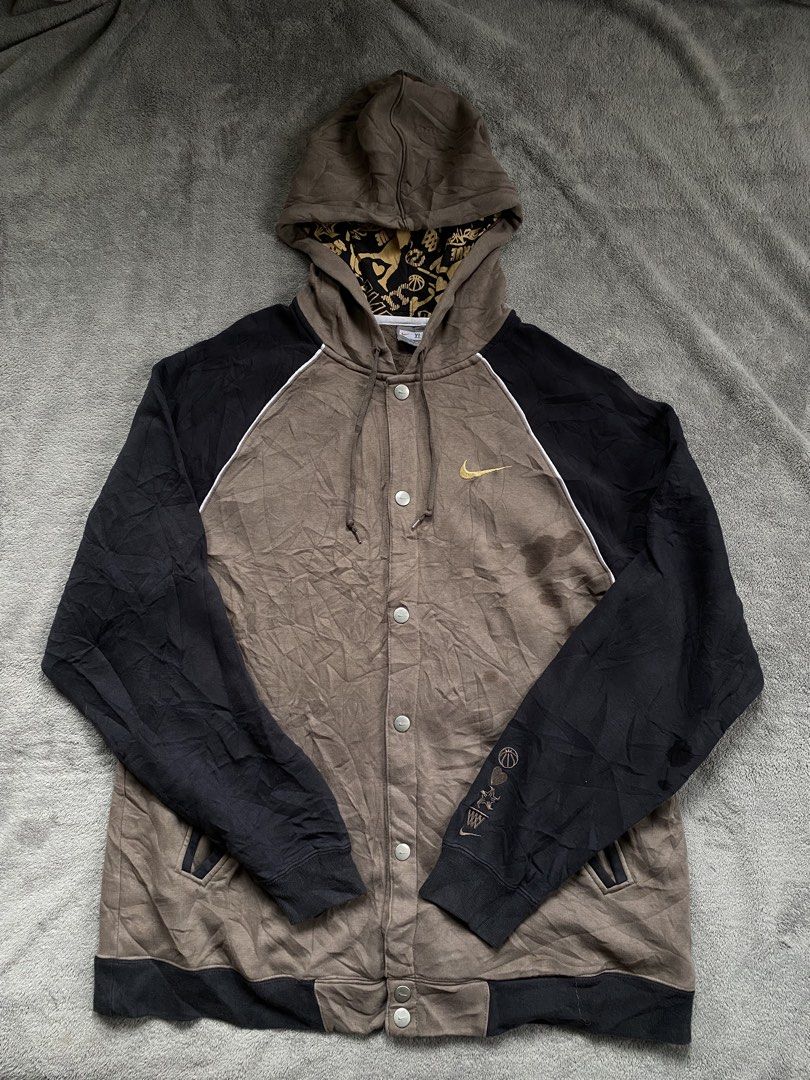 NIKE BLACK BOMBER VARSITY JACKET (Category: Coats, Jackets and Outerwear) located in Dalaguete. Submitted by mrthrift. (Listing ID 1469780109, Image 1). Description: .