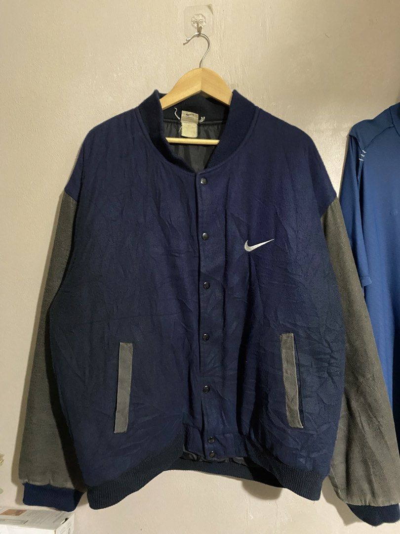 Nike Bomber (Category: Coats, Jackets and Outerwear) located in Cebu City. Submitted by bargain_garage (Listing ID 1469882626, Image 1). Description: Vintage Nike Bomber Jacket ISSUE : it seems the leather is not intact condition wisely its perfect! Measurements : - 26 | Width - 28 | Lenght Excellent! Sign of usage 🏷️ 1,499 Shipping fee is not yet included. Dm for more info!📥.