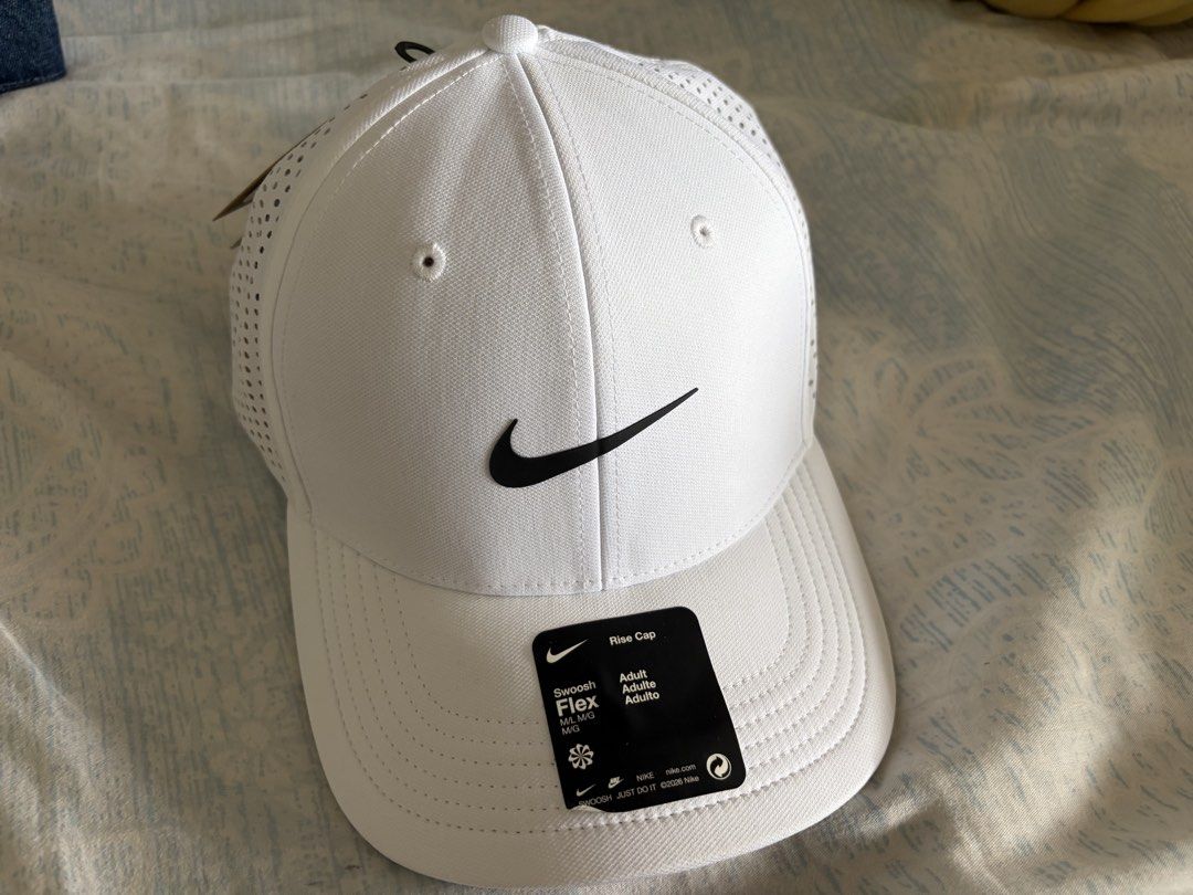Nike cap (Category: Activewear) located in Makati City. Submitted by jaysales888 (Listing ID 1469785761, Image 2). Description: Brand new, original, medium size, Nike cap. Bought from Korea..