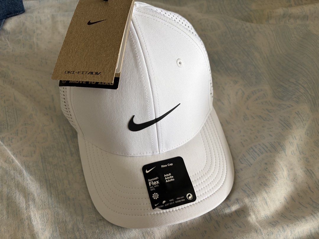 Nike cap (Category: Activewear) located in Makati City. Submitted by jaysales888 (Listing ID 1469785761, Image 1). Description: Brand new, original, medium size, Nike cap. Bought from Korea..