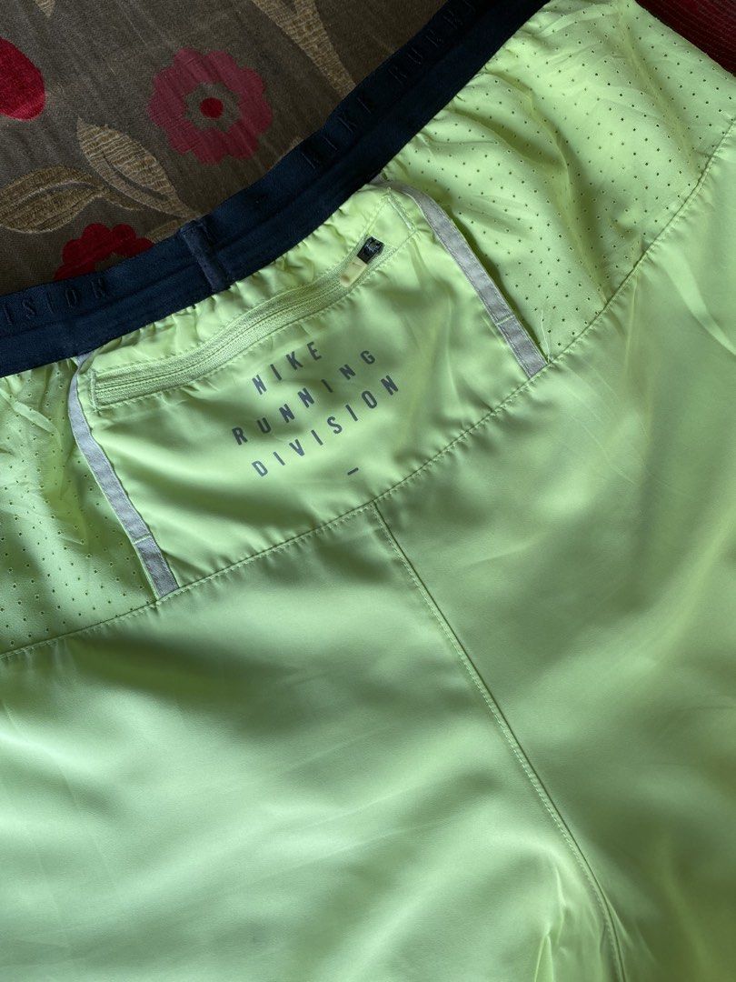 Nike Dri-Fit Flex Stride Run Division 5" Shorts - FA21 (Category: Activewear) located in Balete. Submitted by shimien02 (Listing ID 1469820825, Image 3). Description: excellent/ as new condition No issue/ flawless dimes: waist 30-32 / Length 14 / Leg opening 13 .