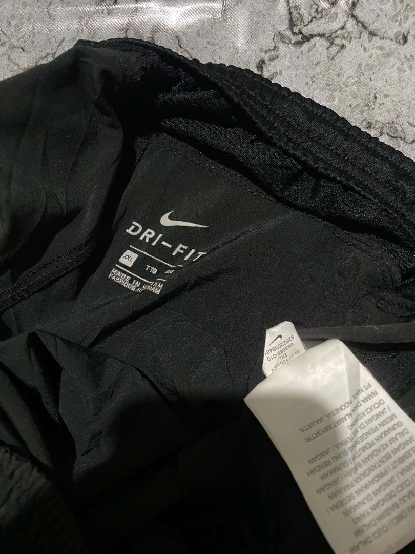 Nike DriFit Pants (Category: Joggers) located in Pagadian. Submitted by romenallauderes (Listing ID 1469878178, Image 2). Description: Waist: 30 - 36 Length: 40 Leg Opening: 10 Very Good Condition 10/10 Color Rate.
