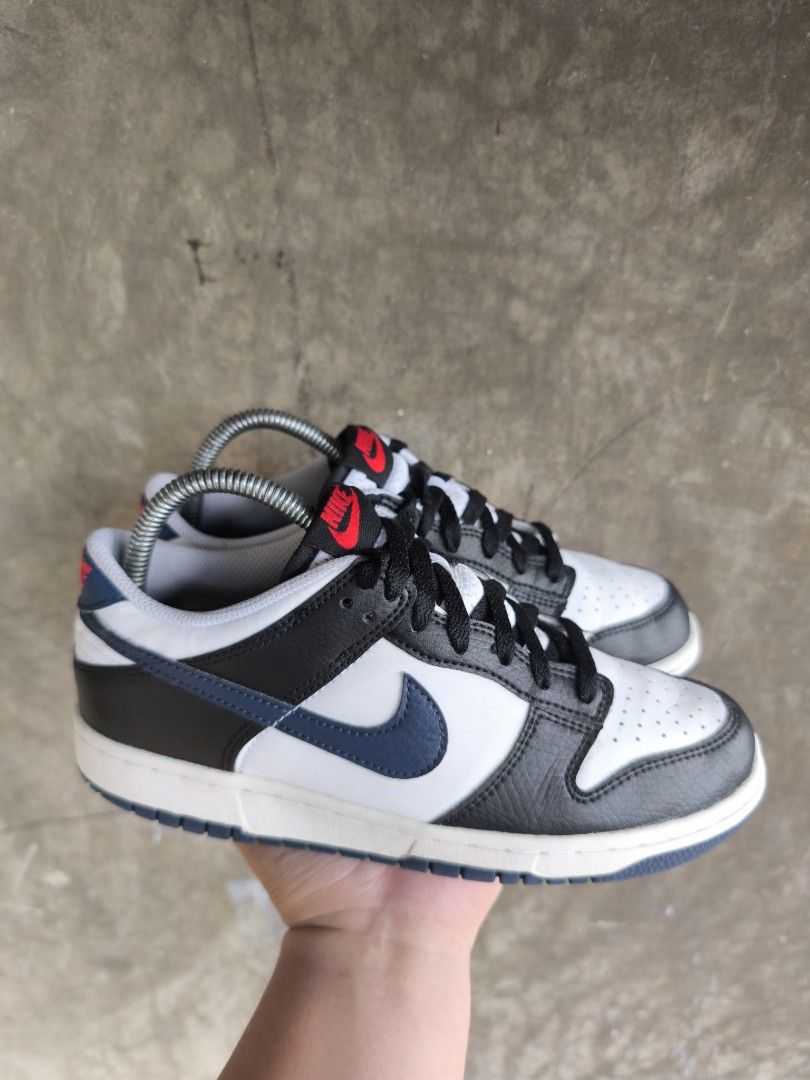 Nike Dunk Low Midnight Navy (Category: Sneakers) located in Baguio. Submitted by soleseekerph (Listing ID 1469903206, Image 1). Description: US 6M, 7.5W, Euro 38.5, 24.5 cm Excellent condition.