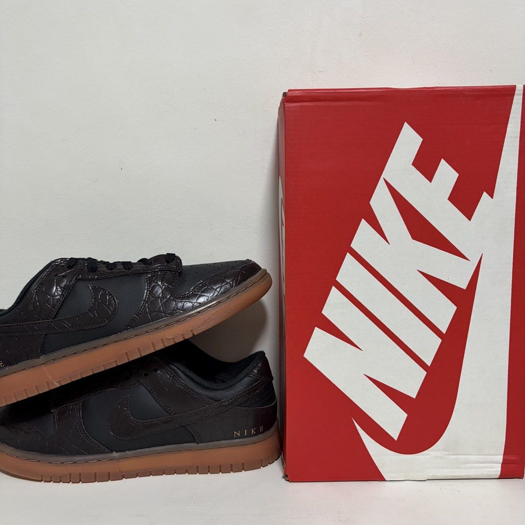 Nike Dunk Low SE Chocolate Croc (Category: Sneakers) located in Bacoor. Submitted by caviteunderworld (Listing ID 1469935312, Image 1). Description: Nike Dunk Low SE Chocolate Croc sz 9 Brand New ₱2,688.