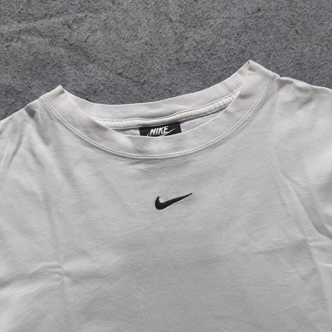 Nike Embroidered Mini Swoosh Shirt (Category: Tshirts & Polo Shirts ) located in Manila. Submitted by shykes_26 (Listing ID 1469805280, Image 2). Description: Dimensions Width - 21 Length - 26 Size on tag - L Issues - None.