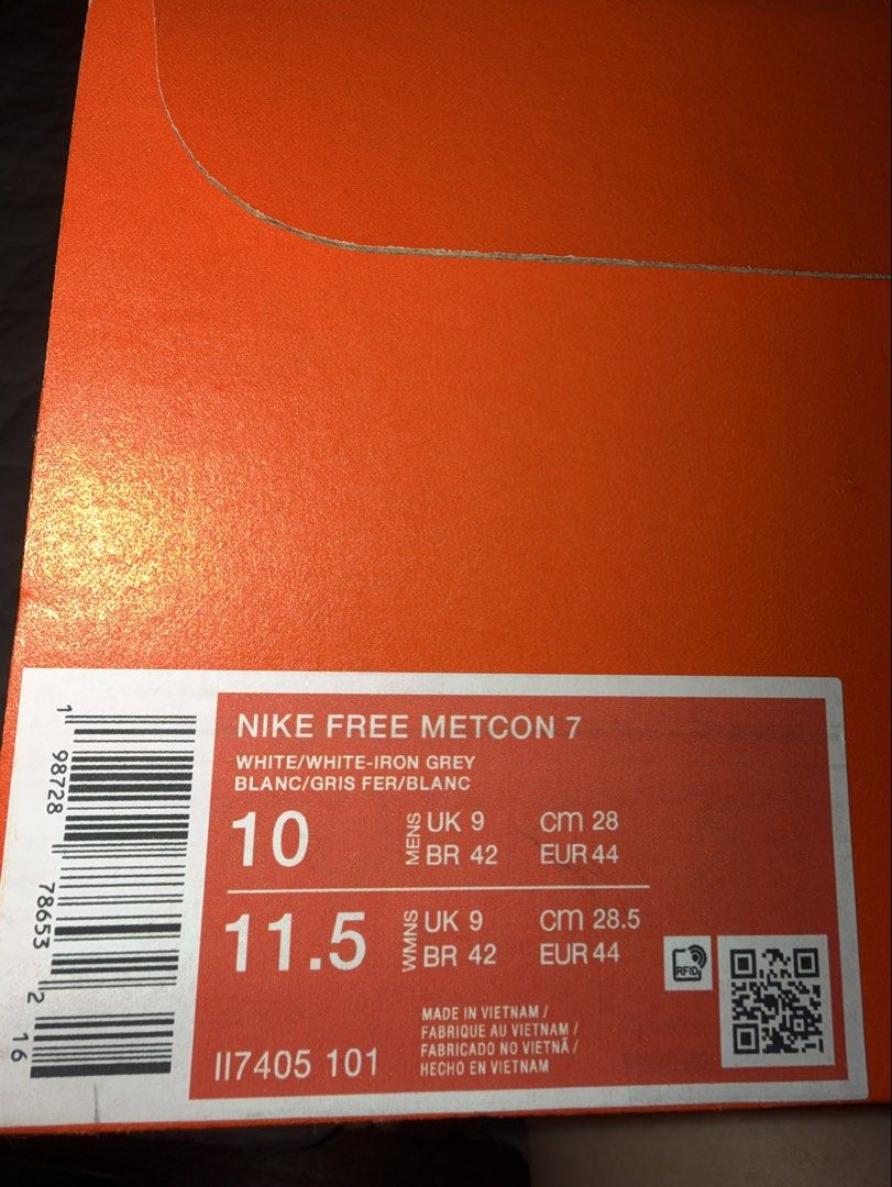 Nike Free Metcon 7 White M10 (Category: Sneakers) located in Quezon City. Submitted by budzkeedoo (Listing ID 1469927480, Image 2). Description: SRP: 7,295php - Brand new in original box, never worn - Model: Nike Free Metcon 7 - Color: White / Iron Grey - Size: Men's US 10 / UK 9 / EUR 44 / CM 28 (Women's US 11.5) - Features: Super supportive for heavy lifting, flexible forefoot, and great grip on the gum sole - Perfect for all-around workouts an