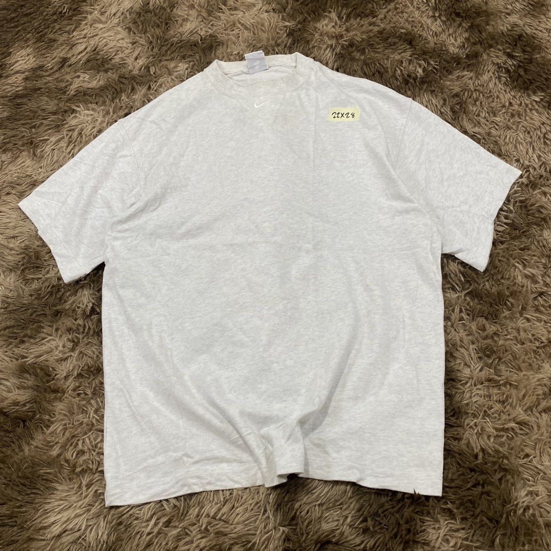 Nike grey v-notch t-shirt (Category: Tshirts & Polo Shirts ) located in Cagayan de Oro. Submitted by sepamorash53558 (Listing ID 1469794959, Image 1). Description: - Brand: Nike - Color: Grey Heather - Size: Small (S) - Dimensions: 22" Pit to Pit x 28" Length - Material: 100% Cotton (Made in Pakistan) - Details: V-notch collar, small embroidered chest swoosh - Condition: Great for daily casual wear -.