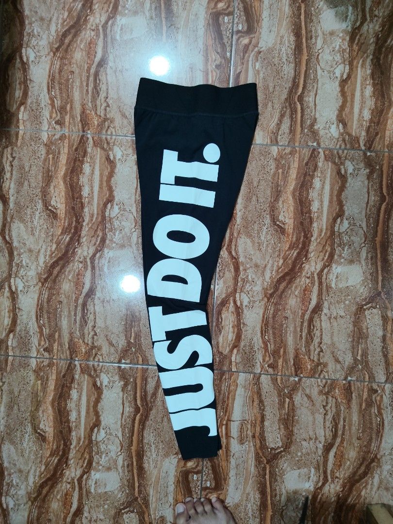 Nike Just Do It Dri-Fit Leggings (Category: Activewear) located in General Santos City (Dadiangas). Submitted by alfredanth42291 (Listing ID 1469832588, Image 1). Description: NIKE JUST DO IT LEGGINGS black womens XS W: 21-30 L: 32.5 -quickdry ✓excellent condition 250 #gym #sports #running #pickleball.