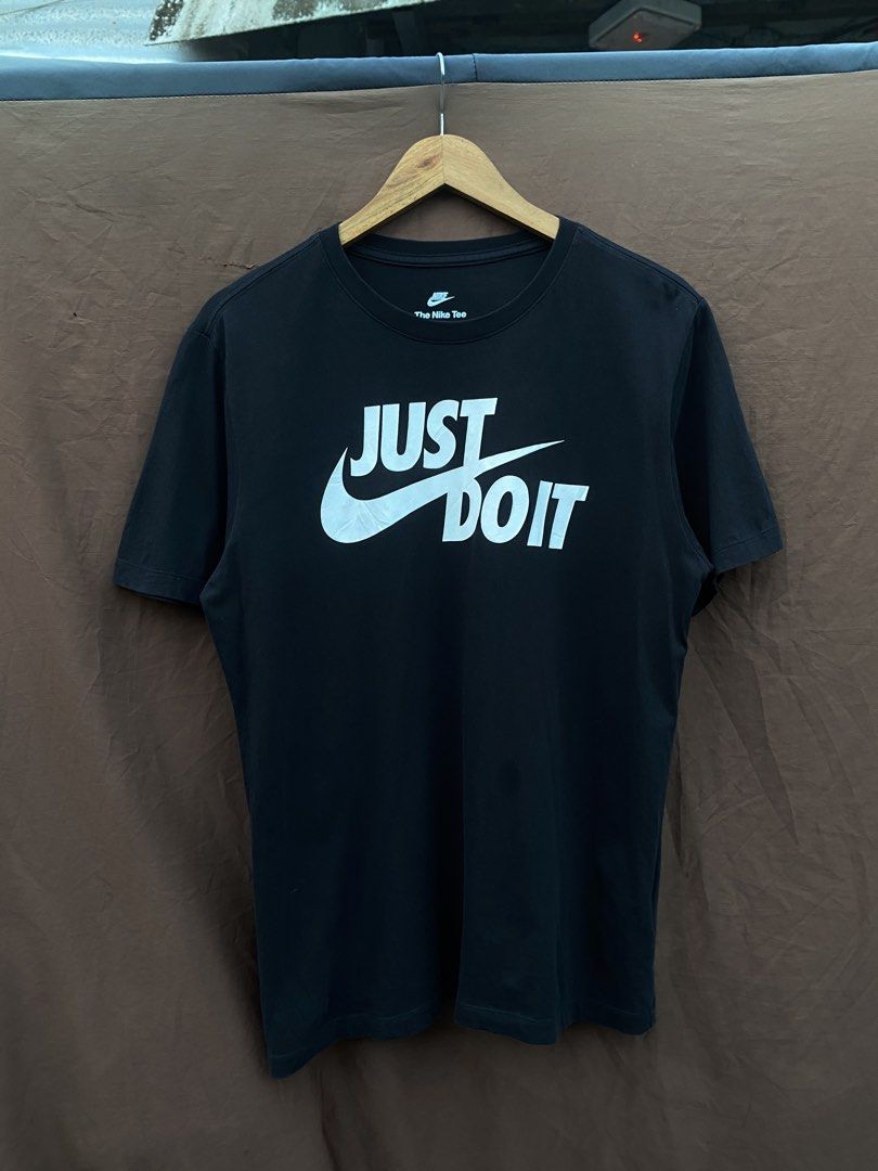 Nike Just Do it Shirt (Category: Tshirts & Polo Shirts ) located in Antipolo. Submitted by treasurethings02 (Listing ID 1469777026, Image 1). Description: Nike Just Do It Shirt Excellent Condition 9.5/10 CR Dimensions 22W/28L Large fit Black Color Photo Details 🫶🏻.