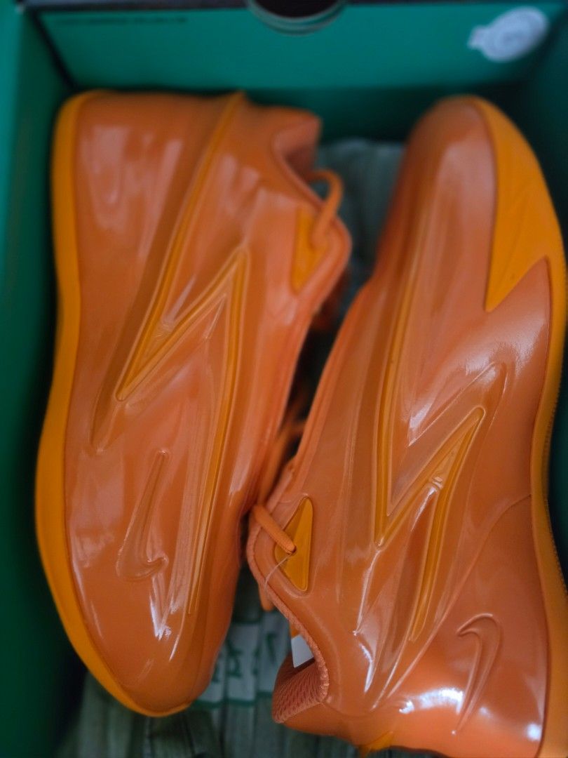 Nike KD 19 size 11 orange phoenix sun 110% (Category: Sneakers) located in Quezon City. Submitted by shoerack14 (Listing ID 1469807559, Image 1). Description: Nike KD 19 size 11 orange phoenix sun 110% legit.