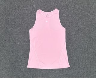 (Category: ) located in . Submitted by jnc__apparel (Listing ID 1469900577, Image 1). Description: .