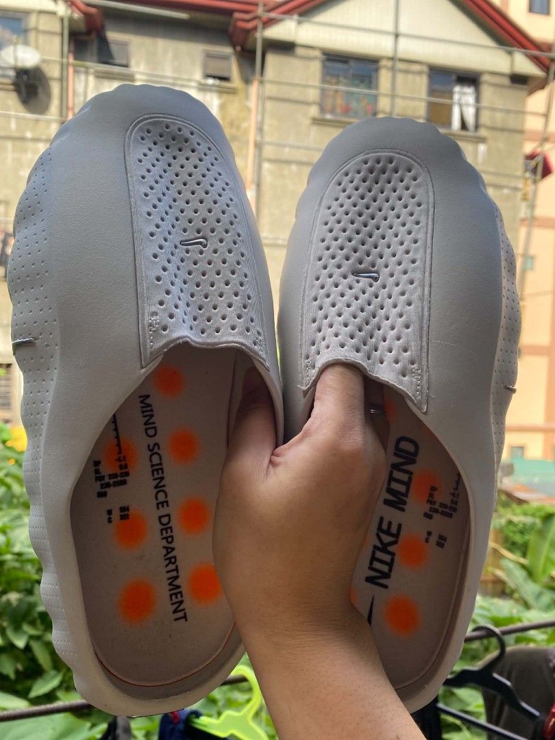 NIKE MIND 001 (Category: Slippers & Slides) located in Tadian. Submitted by zeedrky27 (Listing ID 1469906688, Image 3). Description: SIZE 12 GOOD FIT TO SIZE 10 OR 11 (MASIKIP FITTINGS NG NIKE MIND).