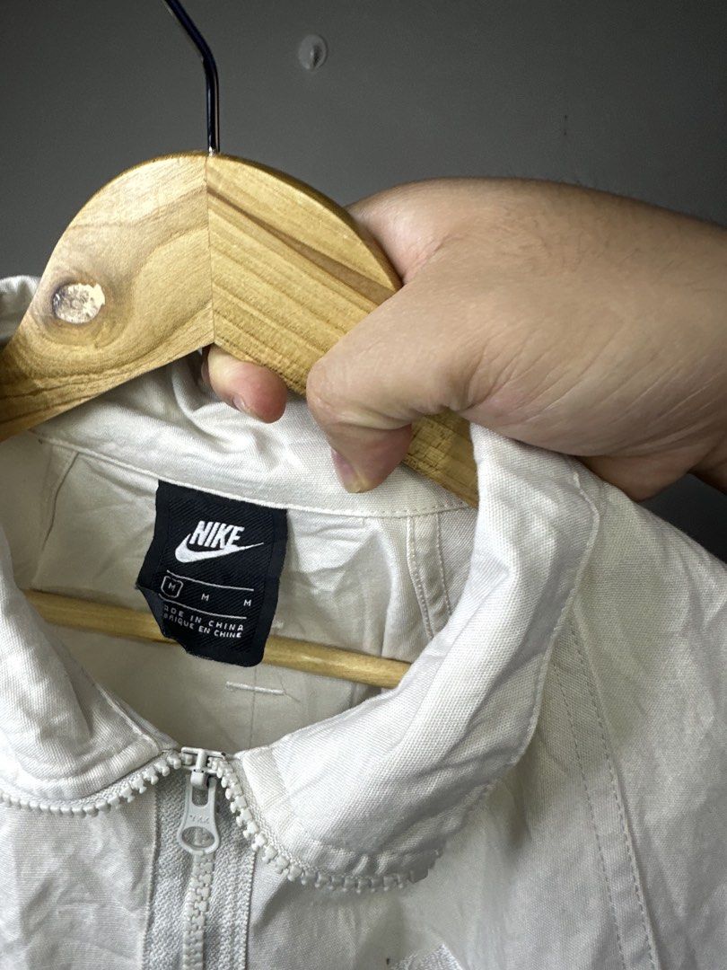 NIKE NSW HARRINGTON (Category: Coats, Jackets and Outerwear) located in Molave. Submitted by thriftmate13 (Listing ID 1469802056, Image 3). Description: .
