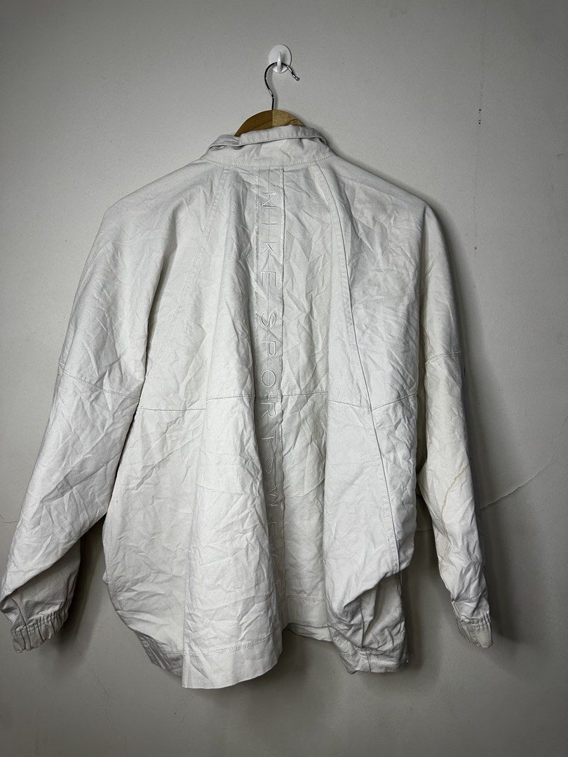 NIKE NSW HARRINGTON (Category: Coats, Jackets and Outerwear) located in Molave. Submitted by thriftmate13 (Listing ID 1469802056, Image 2). Description: .