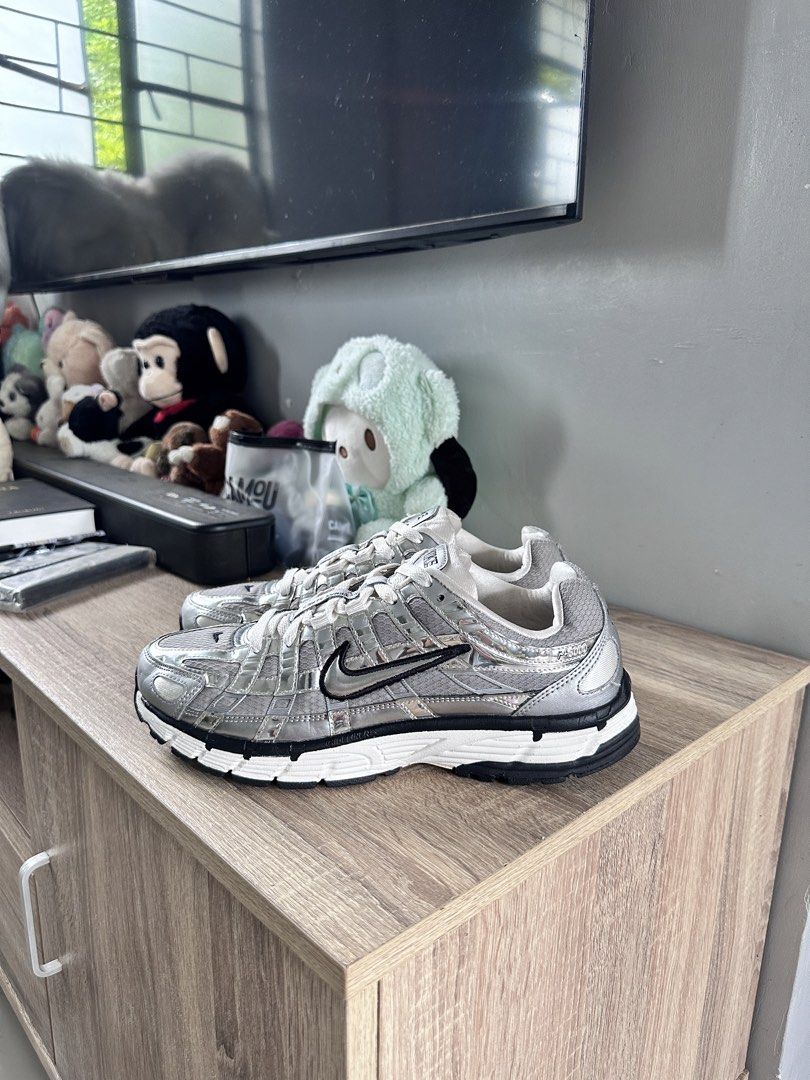 Nike P-6000 metallic silver (Category: Casual Shoes) located in Manila. Submitted by nilodanzcuadra (Listing ID 1469812519, Image 3). Description: Size 8 mens Excellent condition Loc: north caloocan.