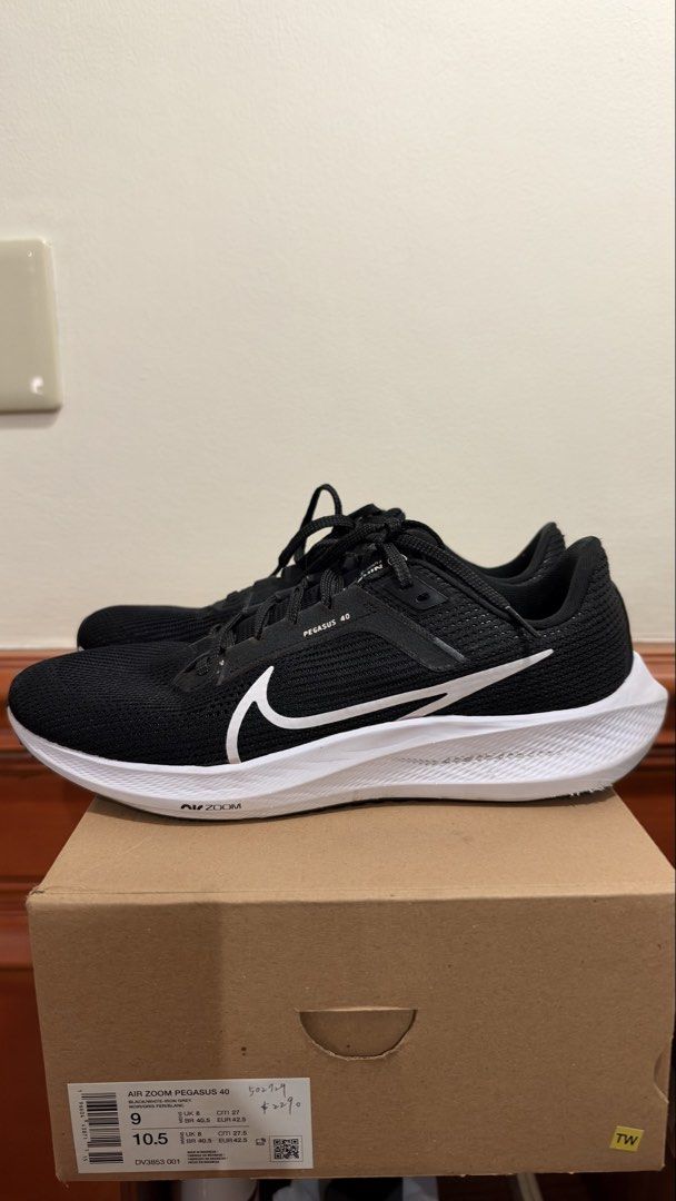 Nike Pegasus 40 (Category: Sneakers) located in Quezon City. Submitted by destashingmycloset (Listing ID 1469898212, Image 1). Description: .