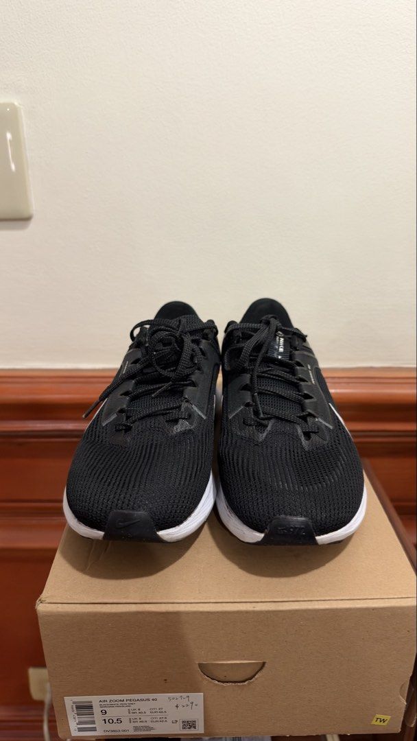Nike Pegasus 40 (Category: Sneakers) located in Quezon City. Submitted by destashingmycloset (Listing ID 1469898212, Image 2). Description: .
