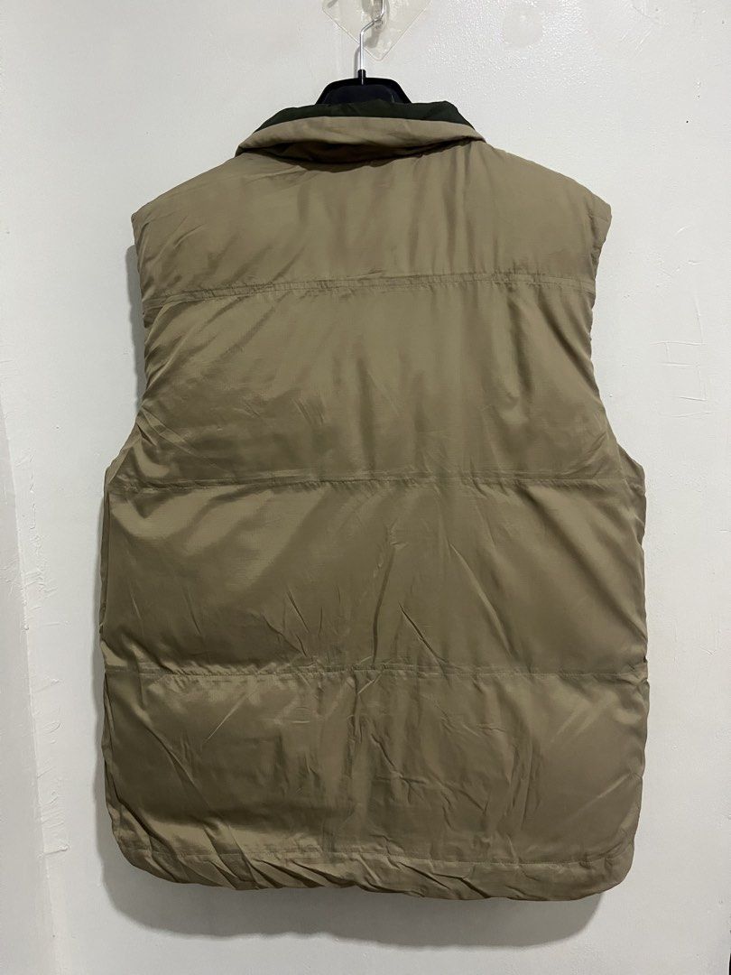 NIKE REVERSEBLE PUFFER JACKET (Category: Coats, Jackets and Outerwear) located in Cebu City. Submitted by fierce.vincent (Listing ID 1469850819, Image 3). Description: NIKE REVERSEBLE PUFFER JACKET GOOD AS NEW / NO ISSUE 22 x 28 / XL ON TAG 1750 ADD SF.