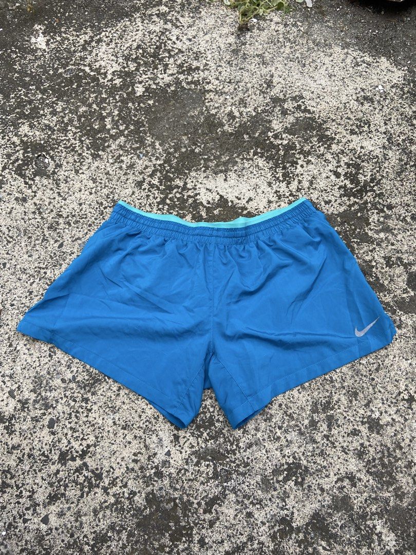 Nike Running Short (Category: Shorts) located in Alcala. Submitted by abasolo_jv (Listing ID 1469844244, Image 1). Description: Good Condition no issues 10/10 Color Rate xl on tag try to offer .