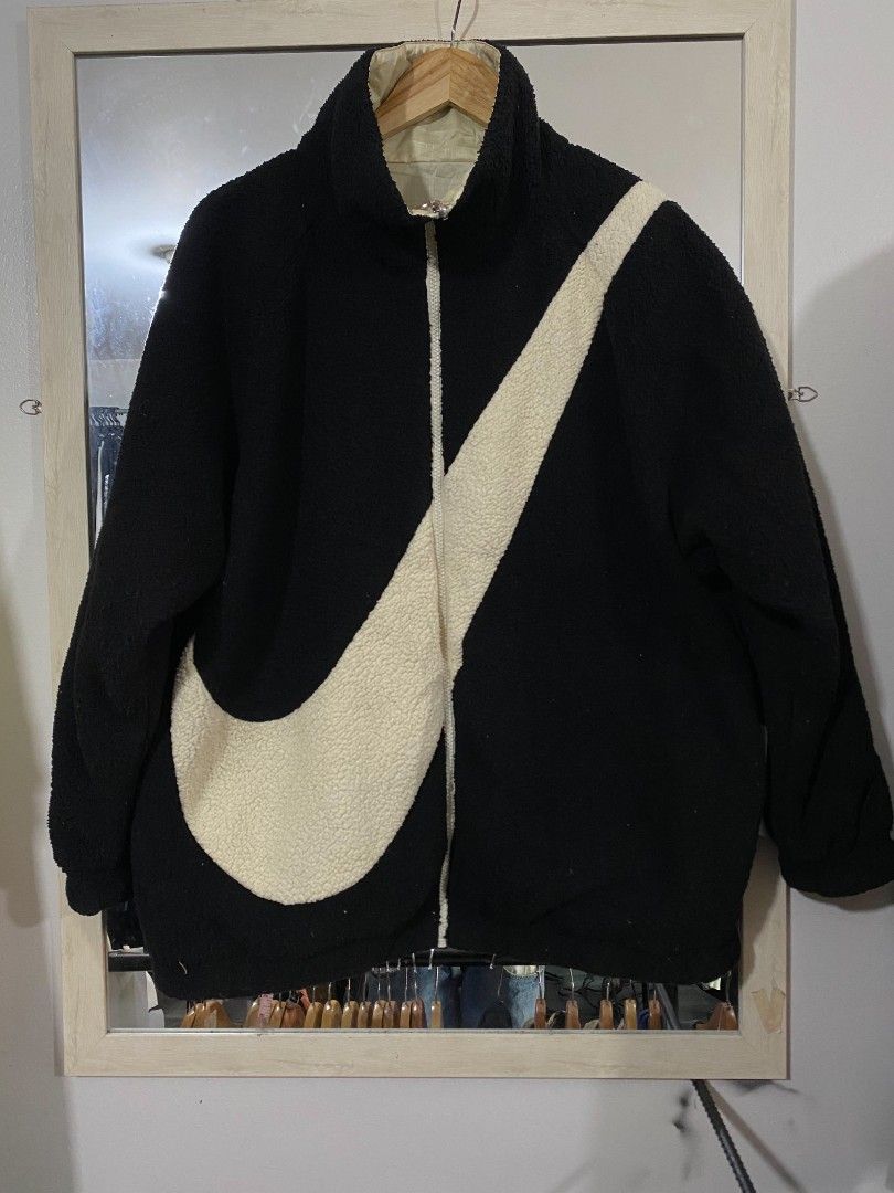 NIKE SHERPA (Category: Hoodies) located in Cabuyao City. Submitted by jp-collection (Listing ID 1469795509, Image 1). Description: 2pcs yan 1500 each.