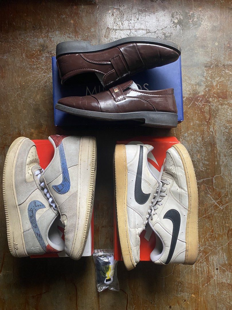 Nike Sneakers and Brown Formal Shoes Bundle (Category: Sneakers) located in Manila. Submitted by gabrielpolicarpio_ (Listing ID 1469852292, Image 1). Description: - 3-pair shoe bundle: 2 Nike Air Force style sneakers and 1 formal slip-on - Sneakers feature textured swooshes and trendy yellowed midsoles from wear - Formal shoes are dark brown, glossy, with thick lug soles and a stylish top strap - Comes complete with original boxes and extra laces