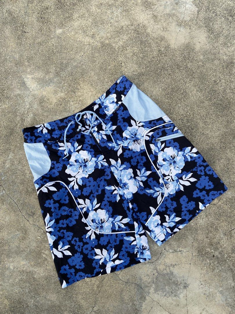 Nike Sphere Dry Floral Boardshorts (Category: Swim Trunks & Board Shorts) located in Tagbilaran City. Submitted by markjoseph59869 (Listing ID 1469795317, Image 1). Description: 🔥Nike board short/ Sphere dry flower🔥 📌Size M/32 📌Dimes 16/19.5 📌Cr 9.5/10 📌Good condi 📌No issue 📌See photos 320 Unli vouch unli Vc 😊 Loc Bohol 📌 Can do ship to everywhere 📬 Courier : JNT /LBC 🚚 MOP : Gcash.