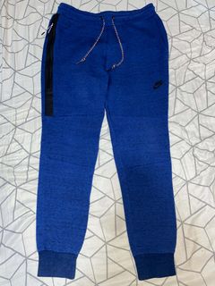 (Category: ) located in . Submitted by goods_thrift (Listing ID 1469929357, Image 1). Description: .