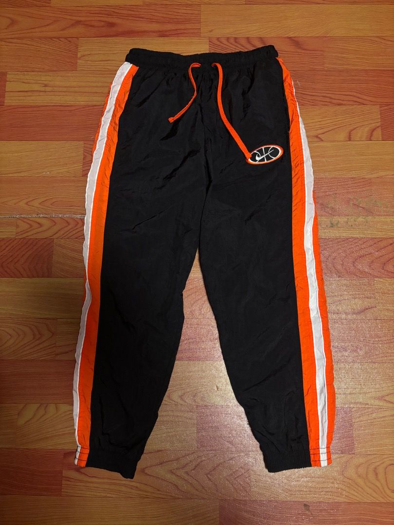 Nike Track pants (Category: Joggers) located in Panabo. Submitted by randolph.smallseller (Listing ID 1469768941, Image 2). Description: • Waist : 28-32 (stretchable) • Length : 37 • Color rate : 9.8/10 • As new condition/hinog pa • NO ISSUE .