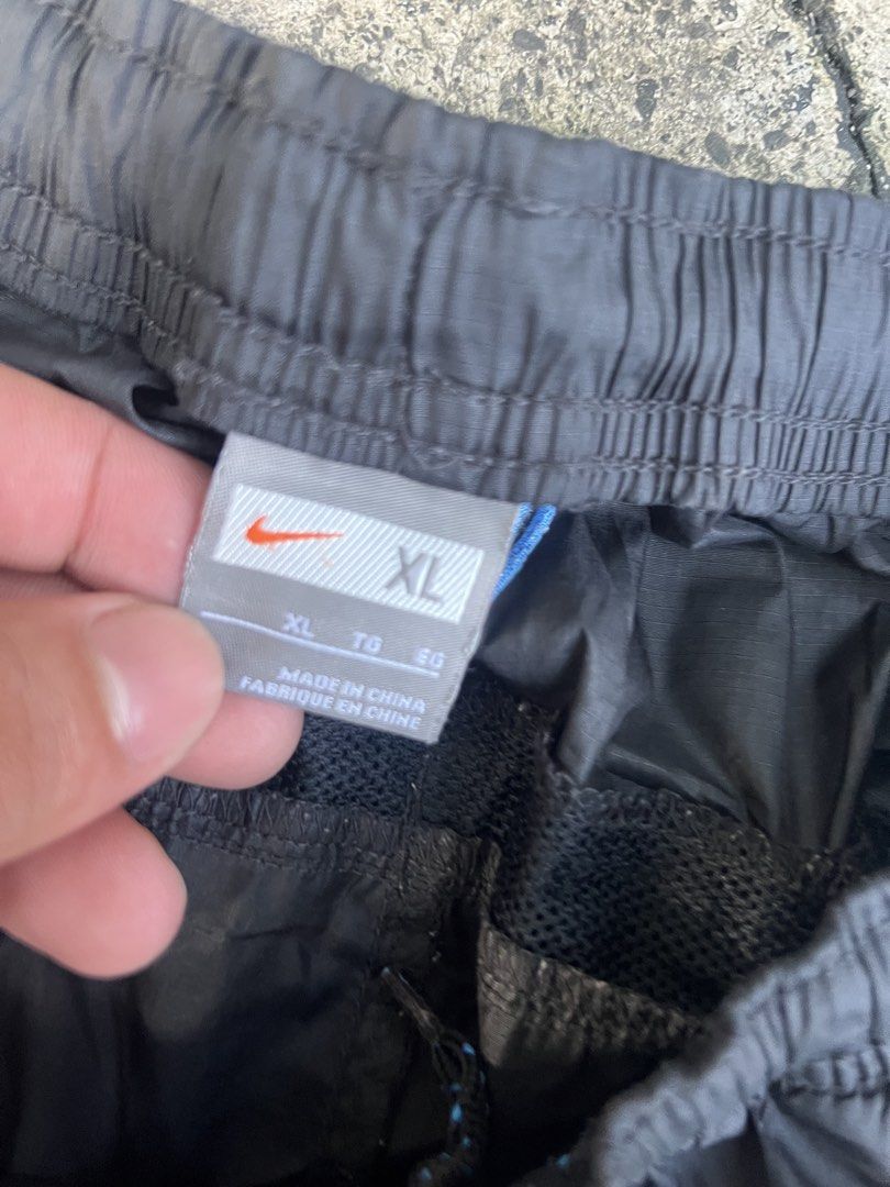 Nike Trackpants (Category: Activewear) located in Manila. Submitted by jamesgrefi35527 (Listing ID 1469772420, Image 3). Description: Dm.