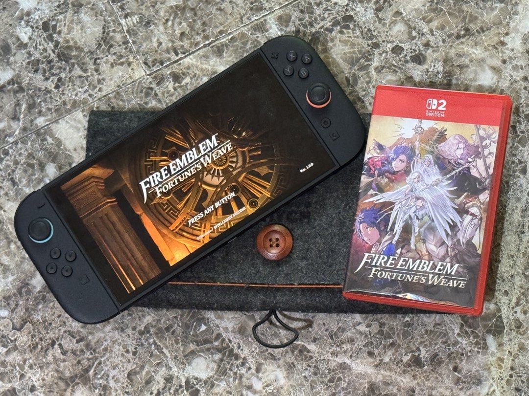 Nintendo Switch 2 game Fire Emblem Fortune's Weave (Category: Nintendo) located in Manila. Submitted by irvinekinn34805 (Listing ID 1469769024, Image 1). Description: Actual picture Meet ups depende pero pasig area ako Or Lalamove LBC kayo magbabayad delivery fee Swap pwede sa PS5 game Life is strange reunion plus 2400php.