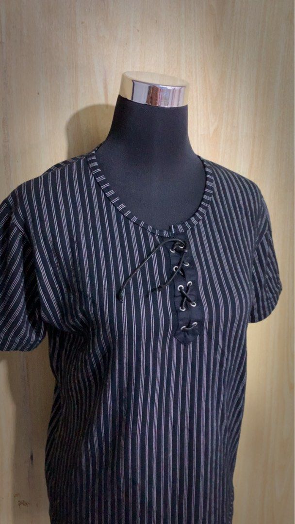 Nota bene lace up (Category: Tshirts & Polo Shirts ) located in Aloran. Submitted by cowskin_927 (Listing ID 1469901131, Image 2). Description: Nota bene lace up Size medium 20 x 26 No flaws.