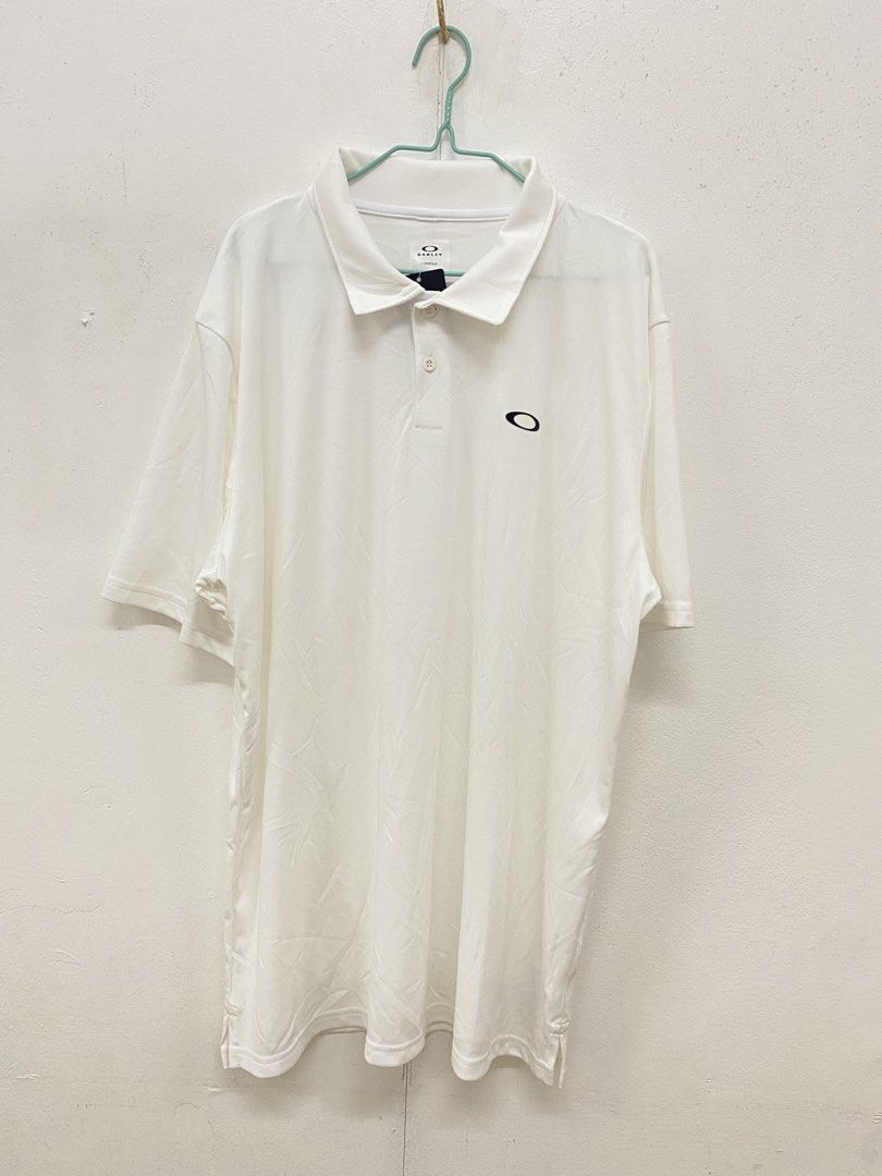 Oakley Hydrolix Poloshirt for Men (Category: Tshirts & Polo Shirts ) located in Bacolod City. Submitted by ictrends_6100 (Listing ID 1469786730, Image 1). Description: XL W: 24 L: 30 Rank A No Stain W/ hang tag Just leave an Offer❤️.