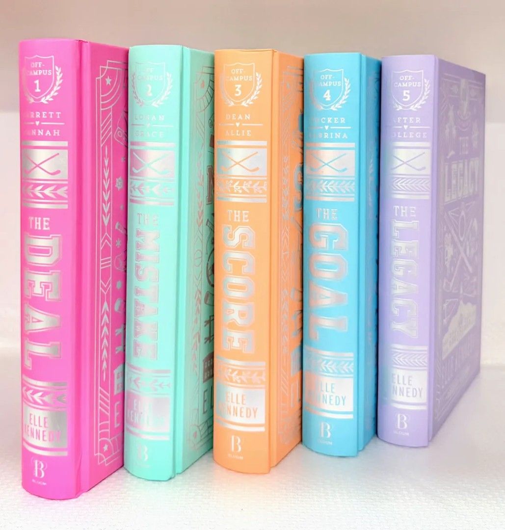 Off Campus Collector's Edition HB (Category: Storybooks) located in Quezon City. Submitted by paperandspineph (Listing ID 1469905640, Image 1). Description: 📚 Off Campus Series Collector’s Edition set Price: ₱10,000 Installment: ₱12,000 (2 months max) Onhand: 3 sets BRANDNEW ✨ Comment MINE 💌 send DM - name, address, phone, order, MOP, MOD 📌 Strictly no cancellations 💵 full payment only • pay within 24 hours 🏦 Gcash • Bank Transfer 🚚 J&T • L