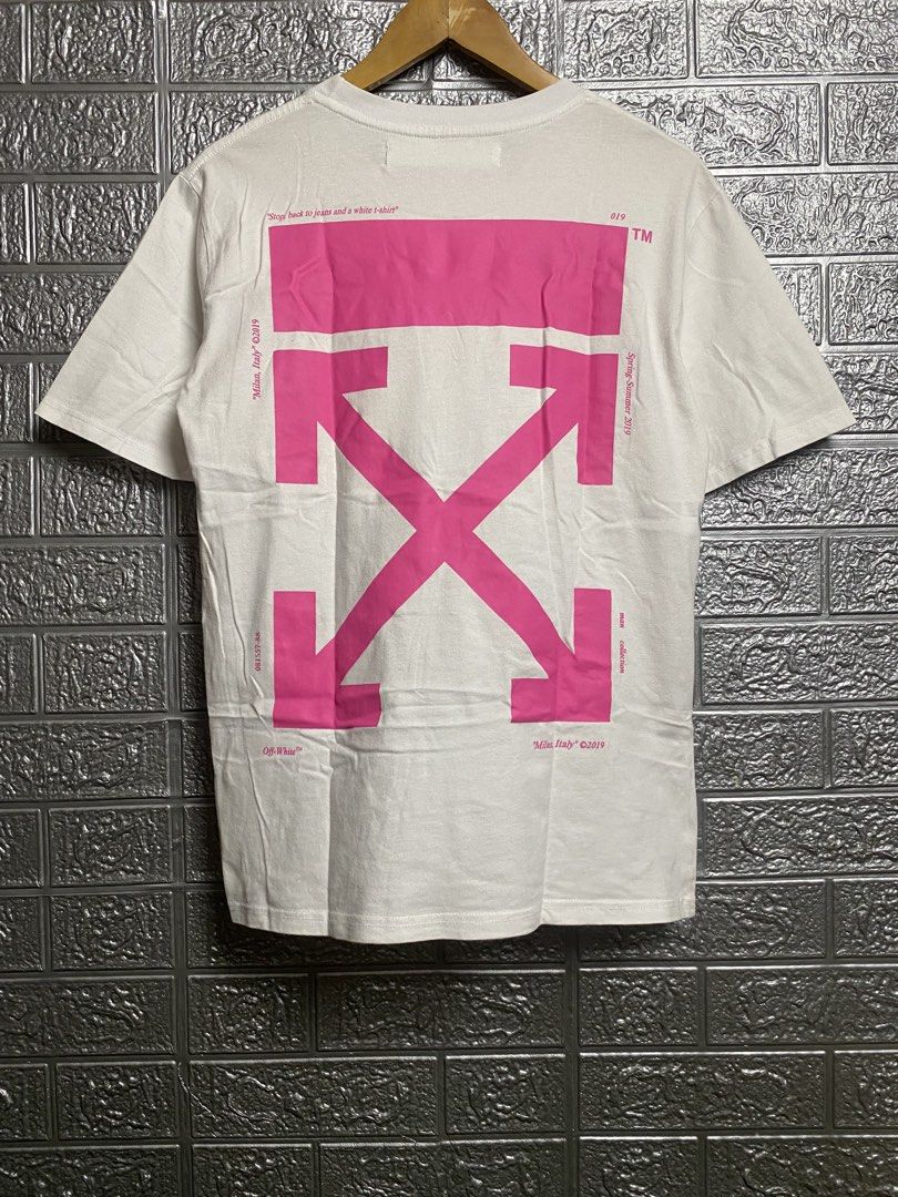 OFF WHITE X THE SIMPSON (Category: Tshirts & Polo Shirts ) located in Andop. Submitted by maikeygong (Listing ID 1469900907, Image 1). Description: SIZE MEDIUM FITTINGS 20x28 GOOD CONDITION NO CRACKPRINTS HAVE MINOR REPAIR SEE LAST PIC.