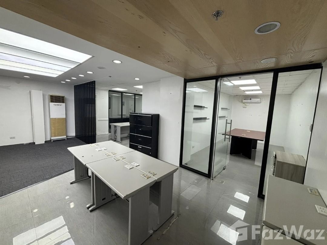 Office for rent at Cacho Gonzalez Building (Category: Commercial) located in Makati City. Submitted by propertyproph (Listing ID 1469785689, Image 2). Description: 🏢 Office Space for Rent | Cacho Gonzalez Building, Makati City ✨ Set up your business in this spacious 100 sqm bare office, offering flexibility to customize the workspace to suit your company's needs. 📍 Location: Cacho Gonzalez Building, Makati City 📐 Floor Area: 100 sqm 🏢 Bare / 