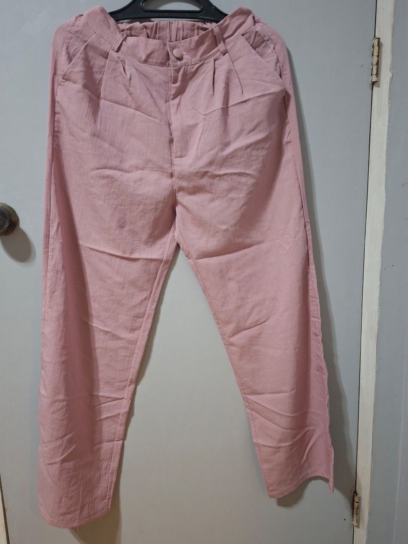 Office wear/Casual wear (Category: Sets or Coordinates) located in Cainta. Submitted by xxo.prelovedclothess (Listing ID 1469825757, Image 2). Description: ●Bought this to wear it to my photoshoot/ selling this since I no longer needed it.