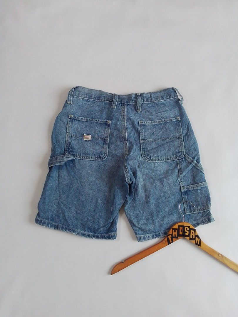 Old Navy Denim Carpenter Shorts Size 28 (Category: Shorts) located in Malilipot. Submitted by santosbolofer (Listing ID 1469832912, Image 2). Description: Old navy carpenter short medium wash Actual waistline 30-31 Length 18 Hem 10.3 Verygood condition 📌 9.5/10 colorate 450 plus sf.