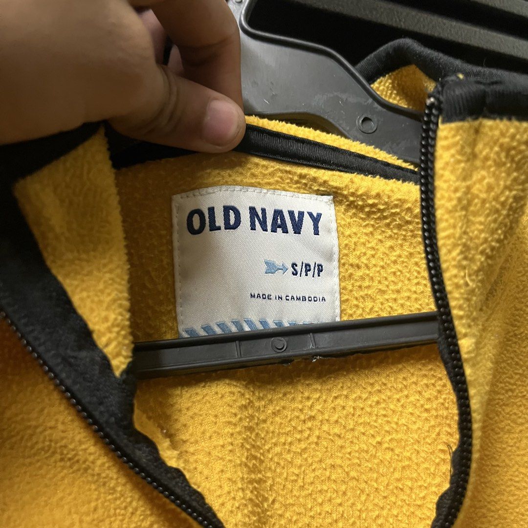 Old Navy Quarter Zip Yellow (Category: Coats, Jackets and Outerwear) located in Muntinlupa City. Submitted by ninenine.collective (Listing ID 1469762177, Image 3). Description: Old Navy Quarter Zip Yellow 22/27.